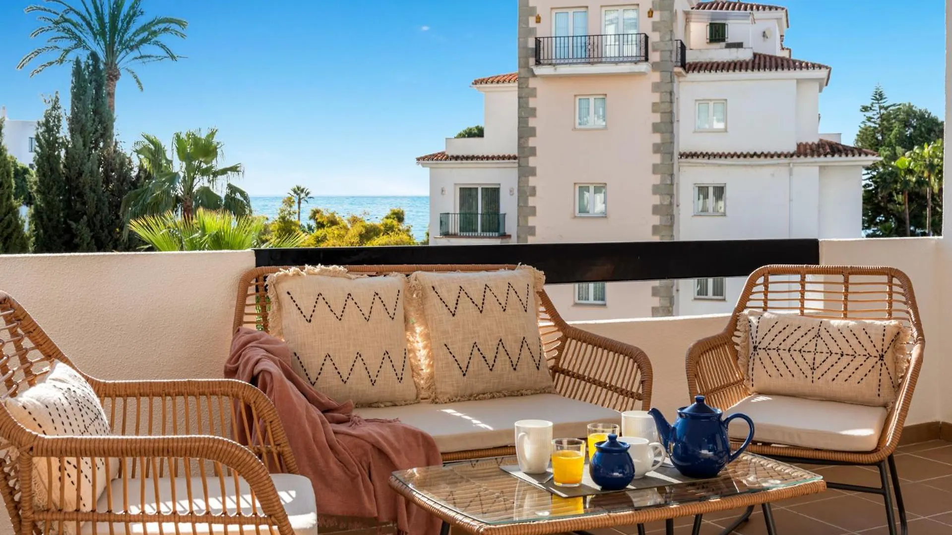 Апартаменты Banus Rentals Luminoso Apartamento Con Vistas Al Mar Марбелья