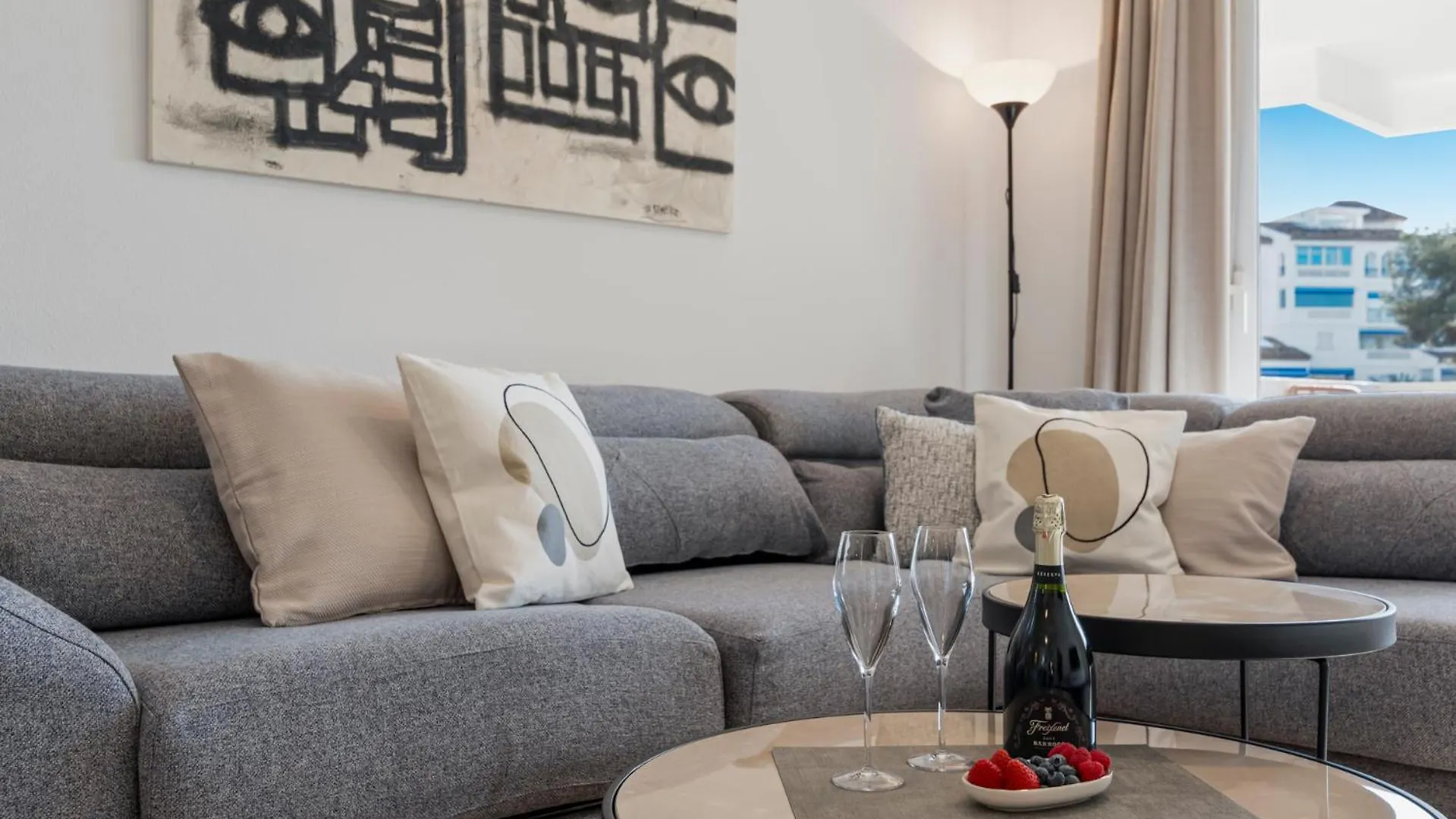 Banus Rentals Luminoso Apartamento Con Vistas Al Mar Марбелья 0*,  Испания