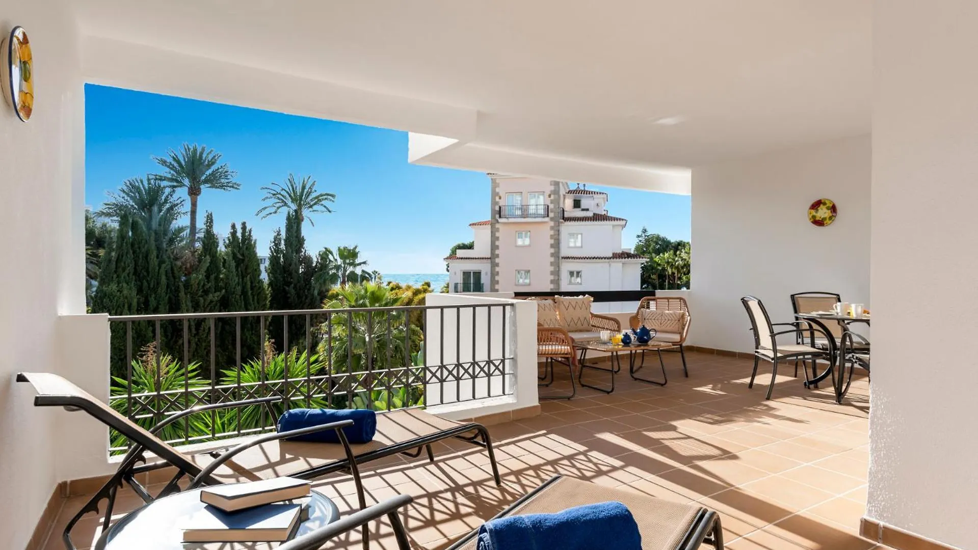 Banus Rentals Luminoso Apartamento Con Vistas Al Mar Марбелья