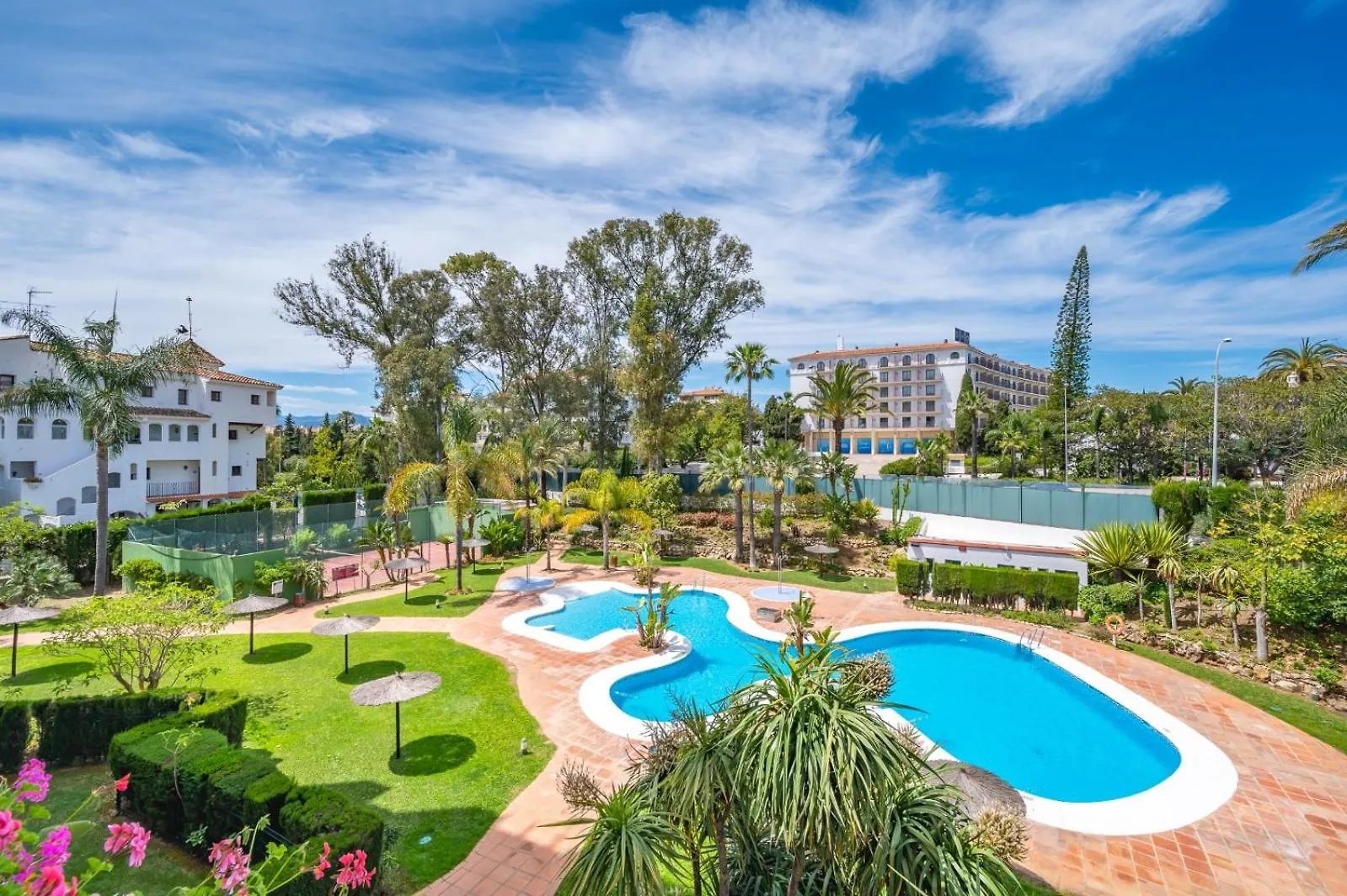 Banus Rentals Luminoso Apartamento Con Vistas Al Mar Марбелья 0*,  Испания